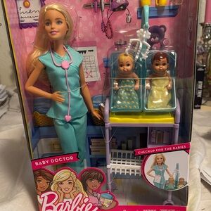 Barbie Baby Doctor Set - Teal and Yellow